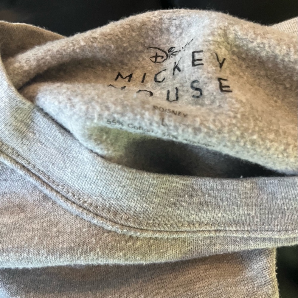 Disney Mickey Mouse Heather Gray cropped Sweatshirt Mickey Santa Hat Sz L - Picture 7 of 9